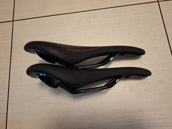 Predám 2 športové sedadlá KTM Selle Italia X3 XP - 2