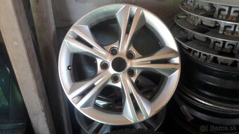 Predam elektrony na Ford Kuga r16 - 2