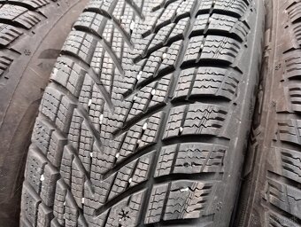 predám zimné pneumatiky GOODYEAR 185/65 R15 - 2