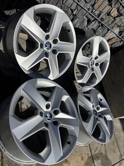 ✅ 5x112 r17 octavia 3 - 2