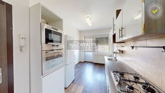 HALO reality - Predaj, trojizbový byt Komárno, ulica Františ - 2