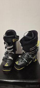 Detské lyžiarky Fischer RC4, flex 60 veľkosť 245 (EU 38,5), - 2