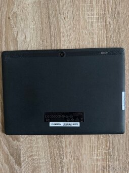 Lenovo TB3-X70F - 2