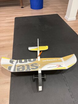Predám rc lietadlo - 2