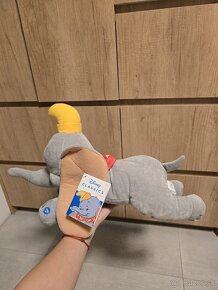 Slon hraci s hudbou Dumbo - 2