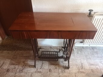 Sijaci stroj Minerva 126,retro stol - 2