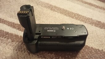 Batériový grip Canon BG-E4 - 2