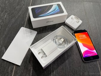 Apple iPhone SE (2020) 128 GB White - 2