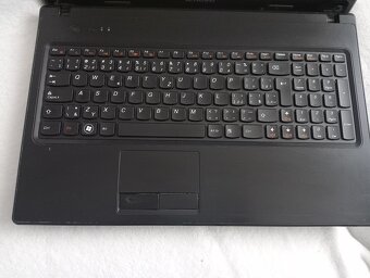 rozpredám funkčný notebook Lenovo g570 - 2