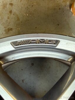 Mercedes AMG disky R19 - 2