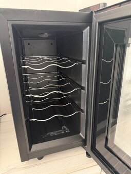 vinotéka Klarstein Bellevin 8 Uno Black - 2