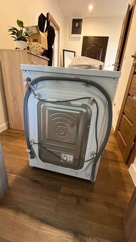 Predám práčku LG FA94V5UVW0 9kg - 2