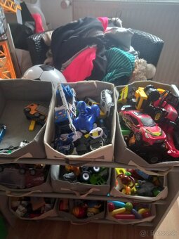 Box na hracky - 2