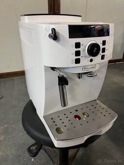 Delonghi Magnifica - 2