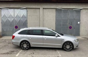 ŠKODA SUPERB 2,0 TDi, FULL VÝBAVA - 2