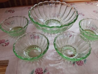 Zelené misky, sklo - 2