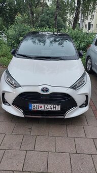 Yaris hybrid - 2