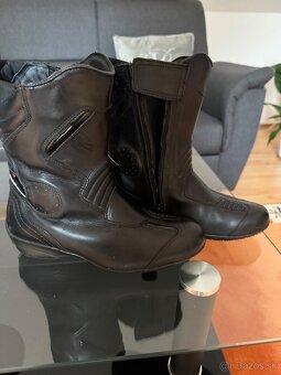 Predam dámske kožené čižmy - 2