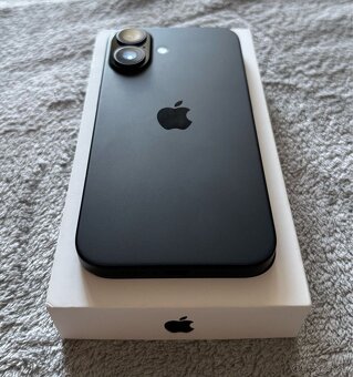 iPhone 16, Black / Čierny - 2