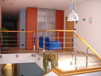 PRENÁJOM 3 SAMOSTATNÉ KANCELÁRIE PRI MILETIČKE - 2
