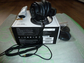 Predám ako nové úžasné slúchadlá Audio-Technica ATH-M40X - 2