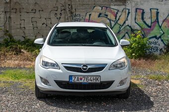 Opel Astra Sport Tourer ST 1.4 Turbo 140k Essentia/Selection - 2