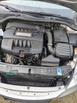 Škoda Octavia 1.6 MPI facelift cappucino - 2