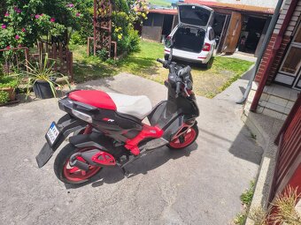Aprilia sr 50r - 2