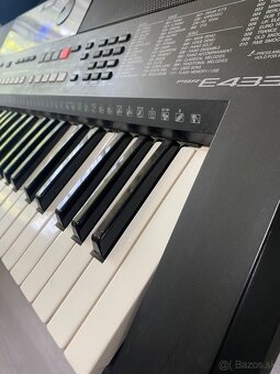 Yamaha psr E433 - 2