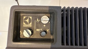 Predam Chladnicku Trojkombinacia Plin elektrina 12 voltov a - 2