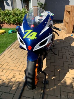 Suzuki GSX-R 750 k7 Okruhovka - 2