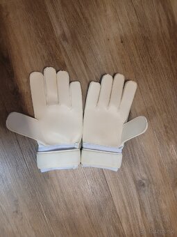 Brankárske rukavice, veľkosť 9,5 - 2