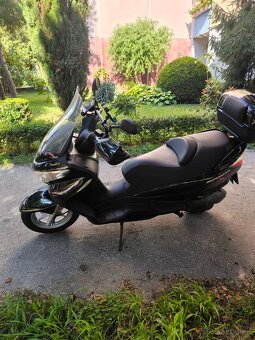 Suzuki Burgman 125 - 2