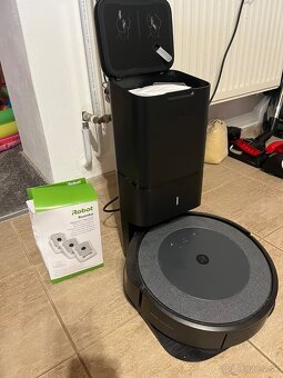 Robotický vysávač iRobot Roomba - 2