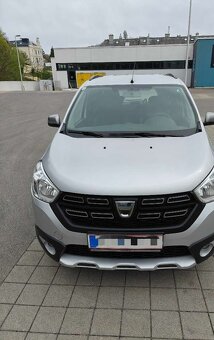 Dacia Lodgy,Dacia Lodgy stepway 1.2i 2019 strieborná - 2