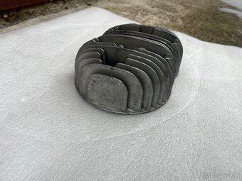 Hlavy valcov z motora Jawa 350 model Panelka/Športka - 2