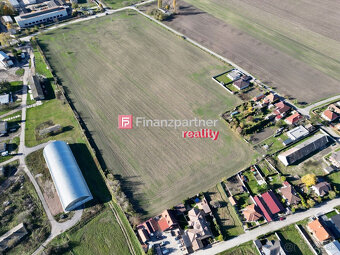 Na predaj priemyselný pozemok 40 000 m² - 2