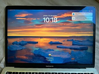 Macbook Air 13, 13,3 palca, i3, 8GB Ram, 256GB - 2