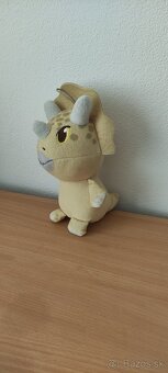 Plyšový dinosaurus . - 2
