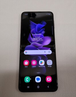 Samsung Galaxy Z Flip 3 - 2