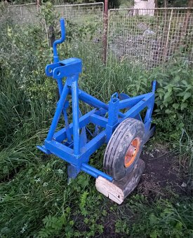 Pluh za traktor - 2