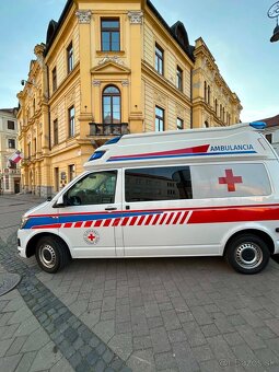 Predám sanitné vozidlo VW Transpoter 2,0 TDI - 2