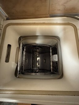 Pracka Whirlpool plnena zhora - 2