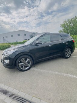 Hyundai GRAND SANTA FE 2,2 CRDi - 2