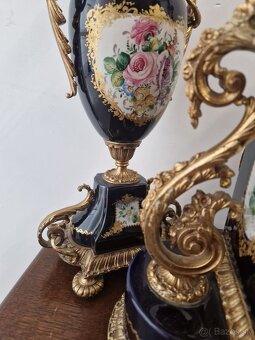 Porcelánové hodiny a vázy - 2