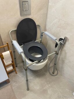 WC stolička a podsedák na WC - 2