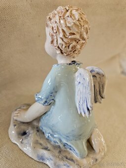 Porcelánový anjelik cena 12€/v-10cm/ - 2