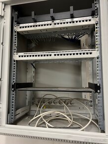 U rack - 2