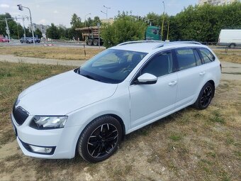 ŠKODA OCTAVIA 3 COMBI ELEGANCE 2016 1.6 TDI 81 KW 261 000 KM - 2