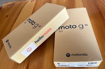 Motorola Moto G35 5G 4 GB / 256 GB, čierny - 2